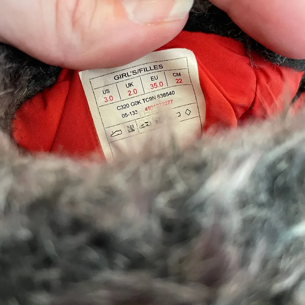 Size 3 / Girls North Face Winter Snow Boots